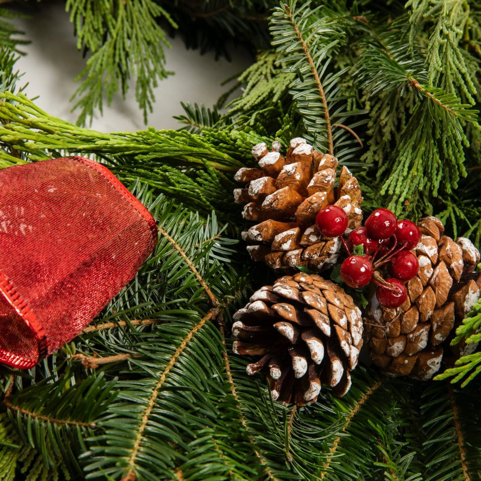 22" Wreath with Pinecones & Berries - Image 2