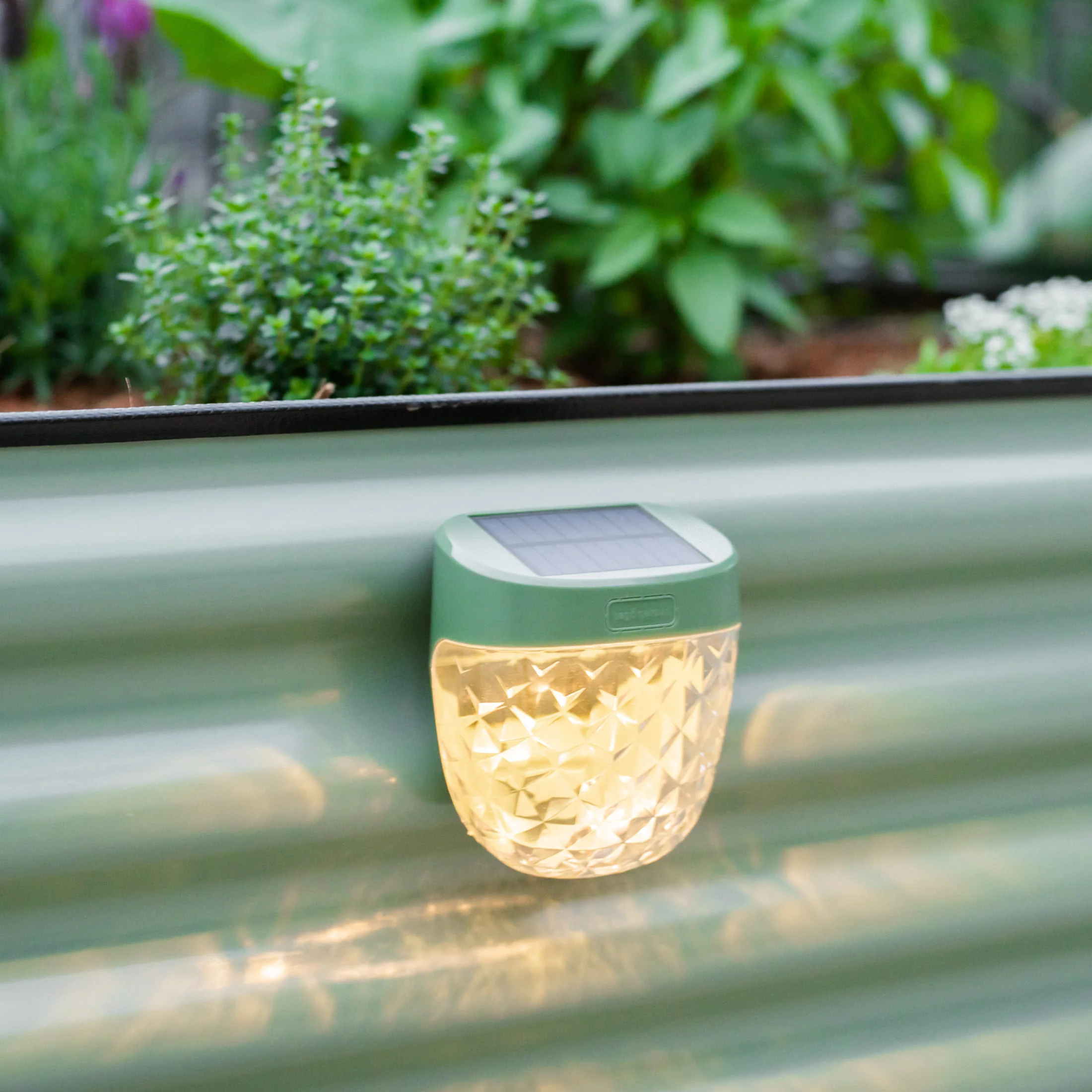 Diamond Garden Solar Light - Classic Mount - Image 21