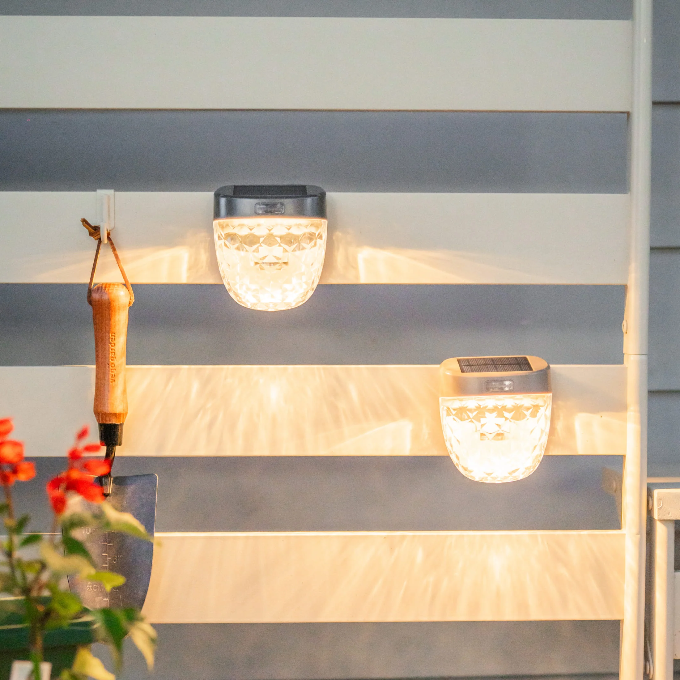 Diamond Garden Solar Light - Flat Mount - Image 12