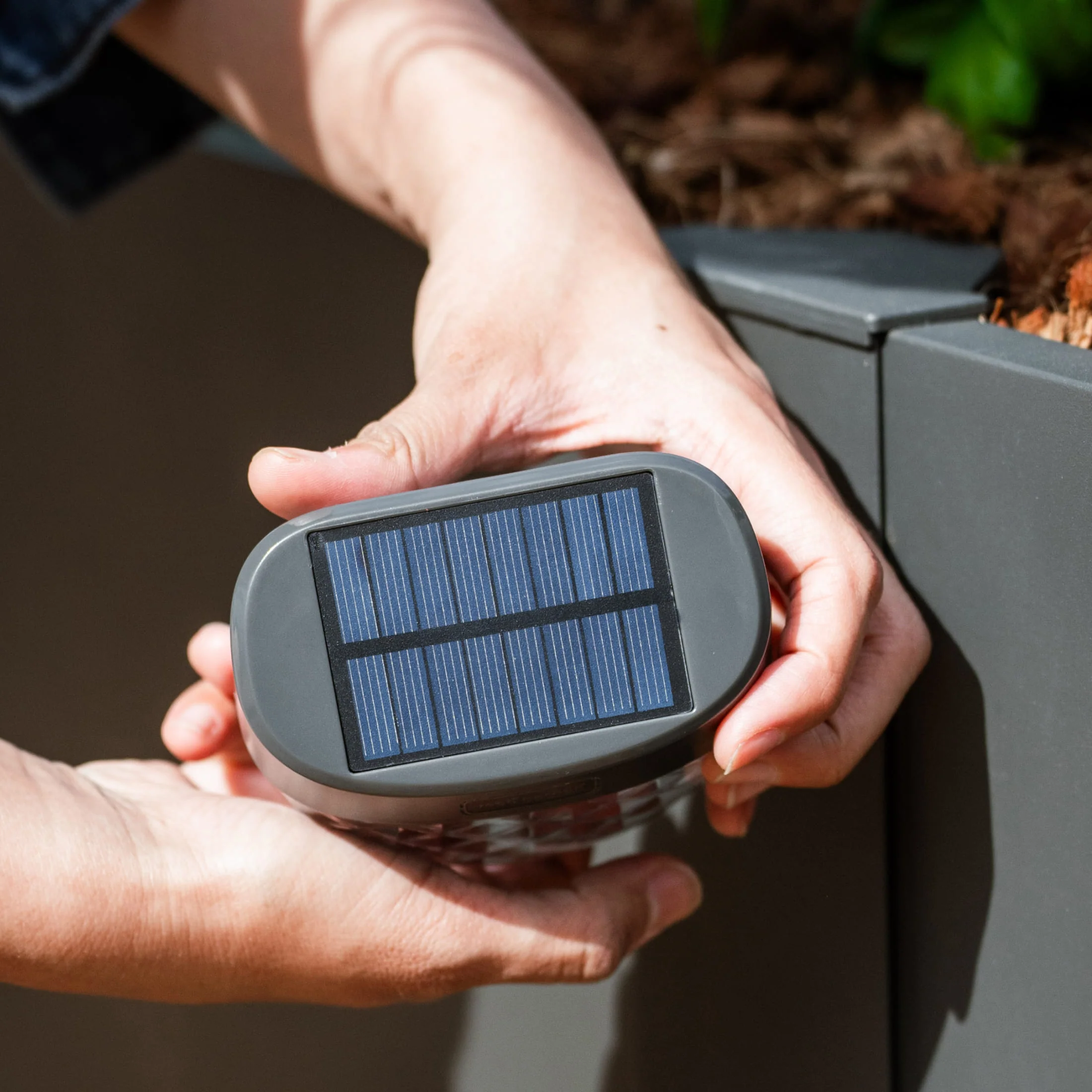 Diamond Garden Solar Light - Flat Mount - Image 19
