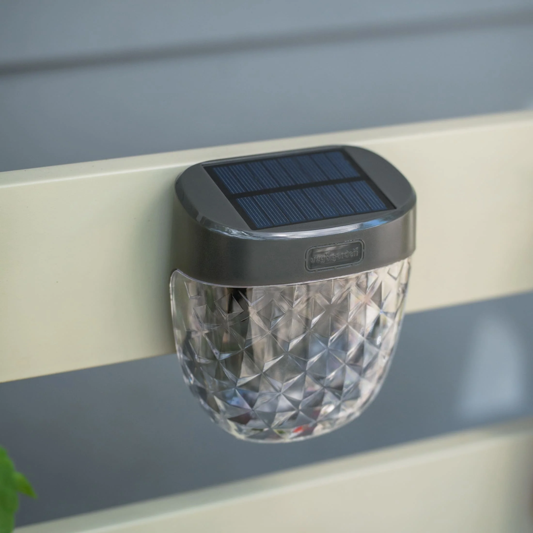 Diamond Garden Solar Light - Flat Mount - Image 20