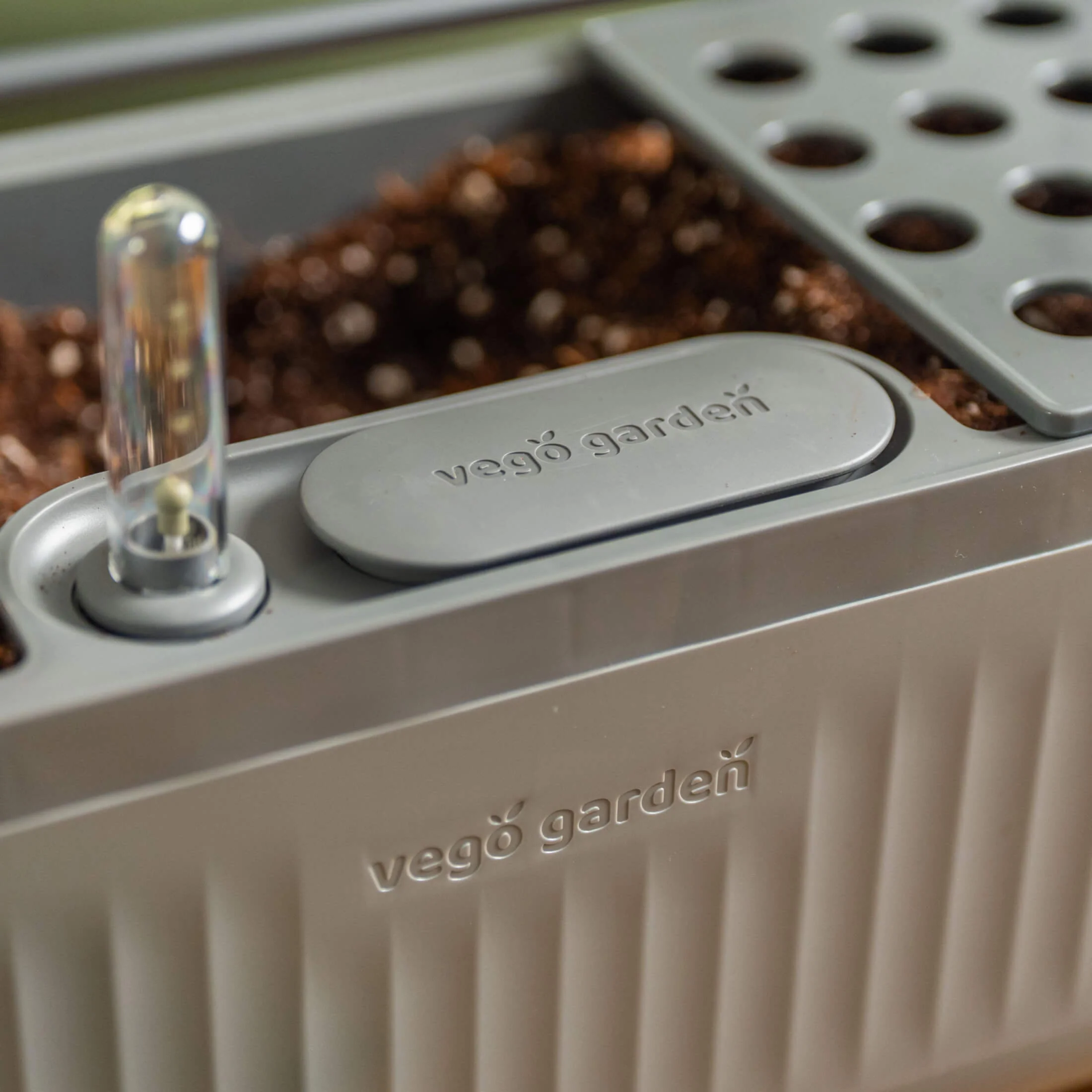 EZ Self-Watering Herb Planter with Trellis Gen 2 - Image 6