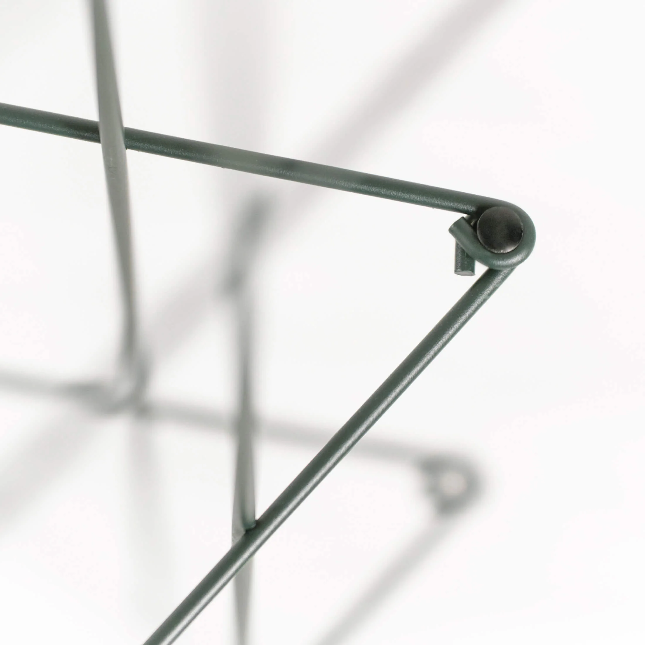 FlexGrow™ 3-Panel Tomato Cage - 11.5" - Image 18