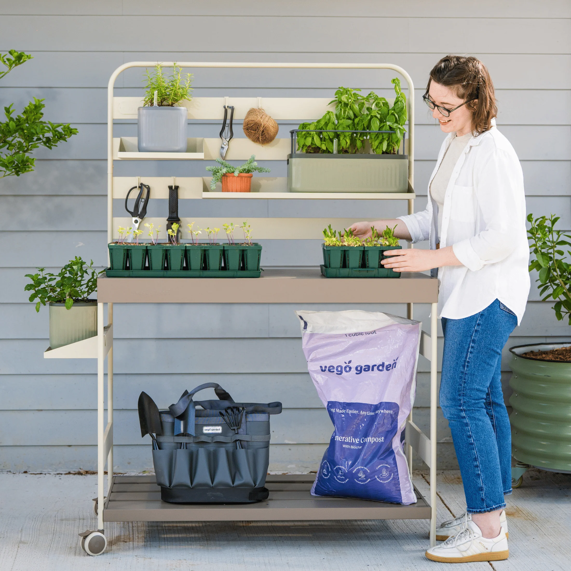 Garden Workstation - Image 14