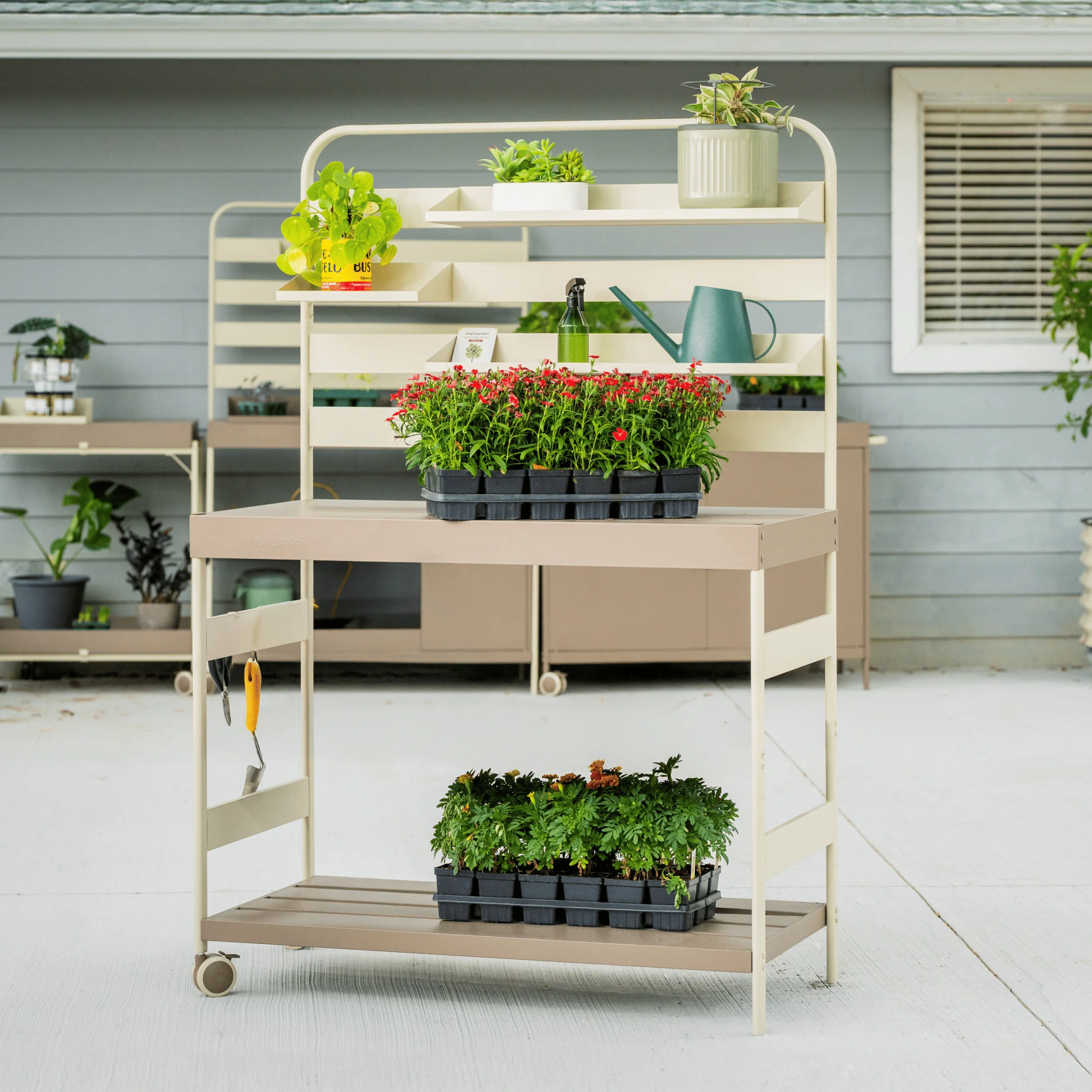 Garden Workstation - Image 9