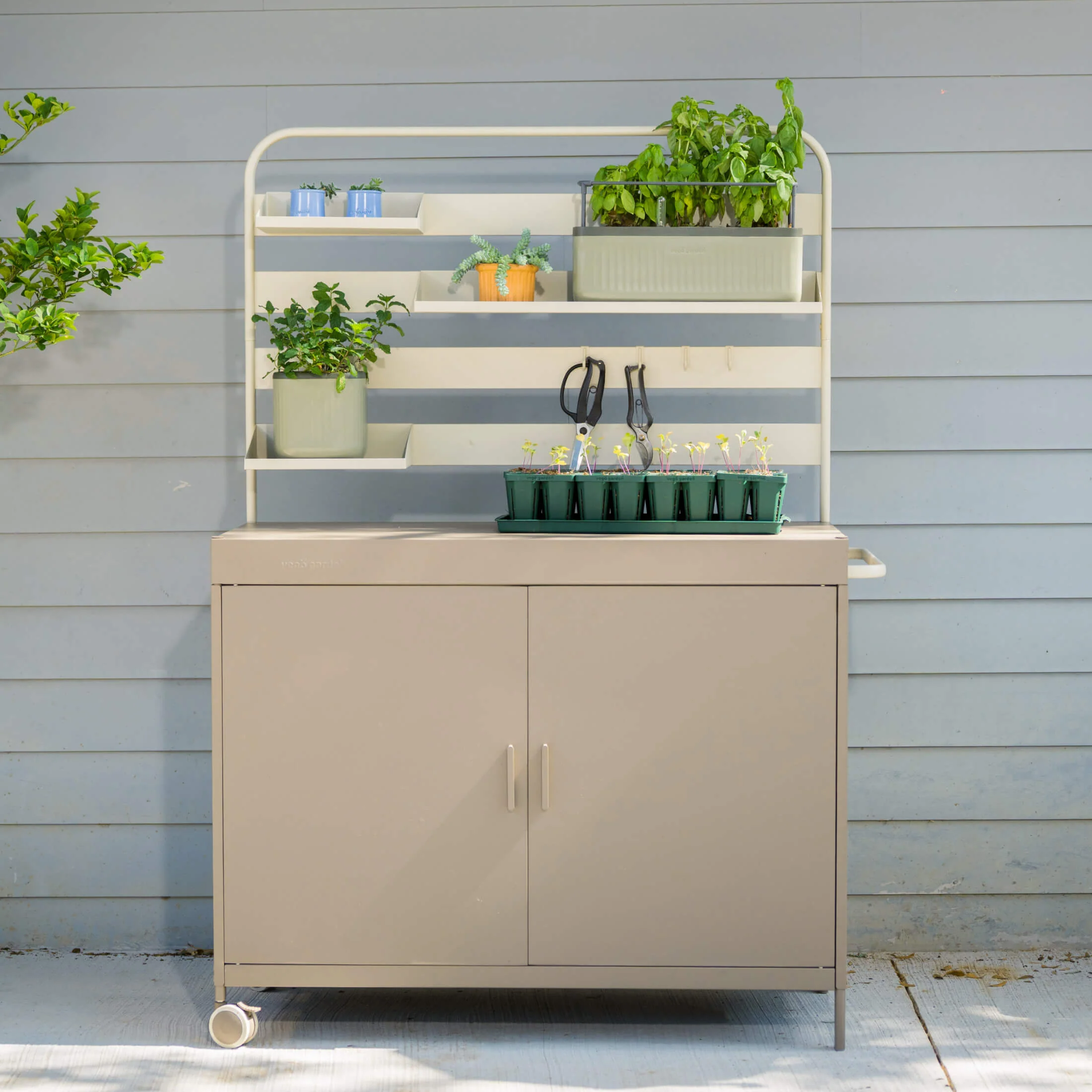 Garden Workstation Cabinet - Image 17