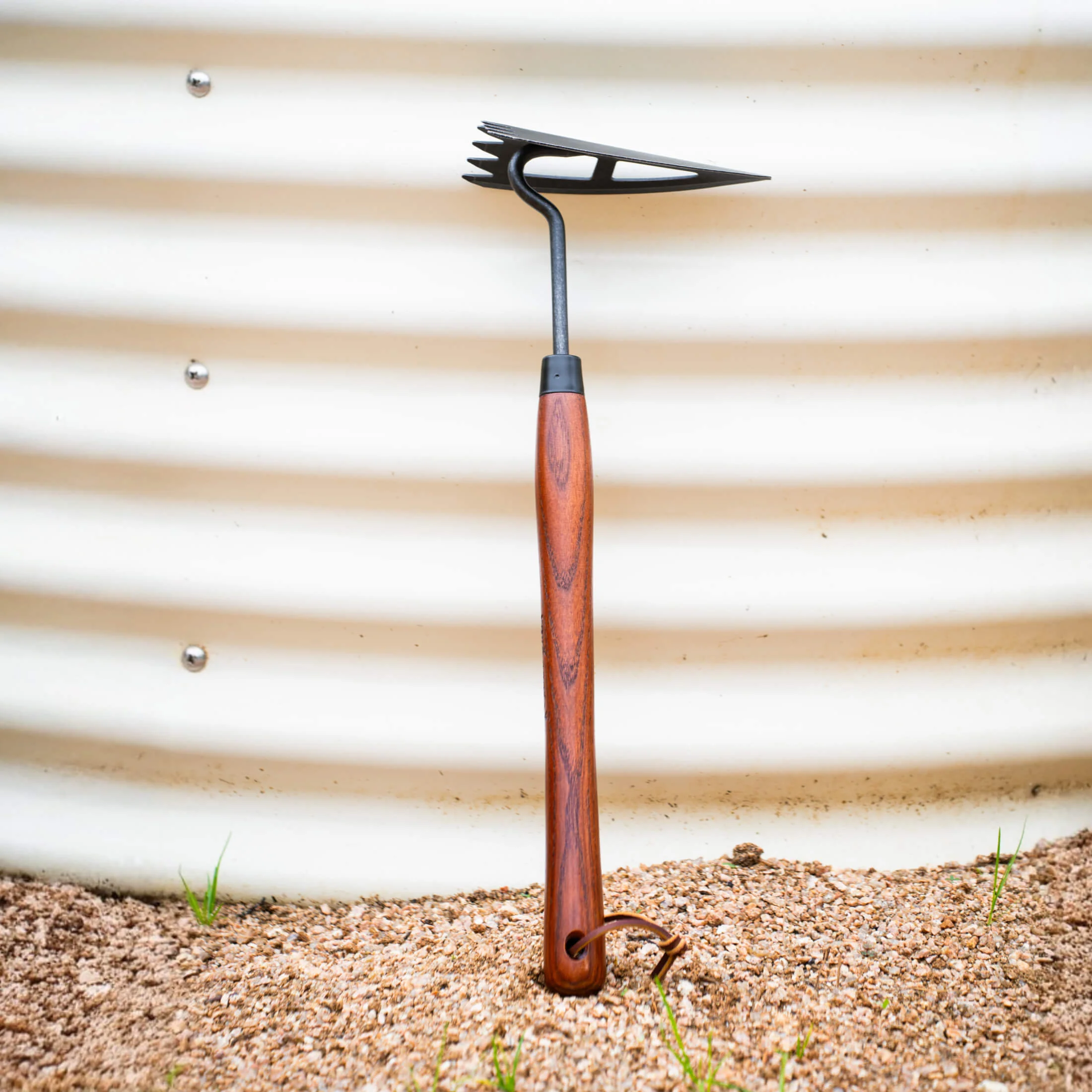 Heritage Garden Bed Multi-Function Hoe - Image 11
