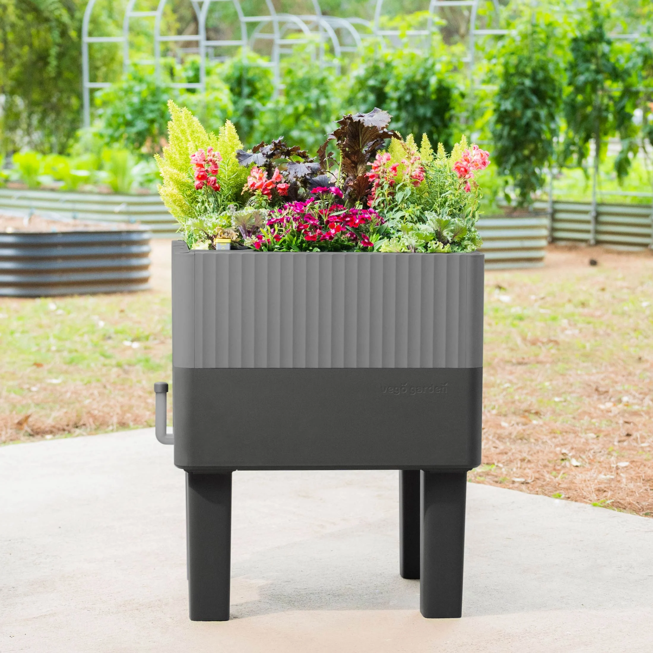 EZCube Self-Watering Planter 21" x 24" Elevated - Fog Gray - Image 15