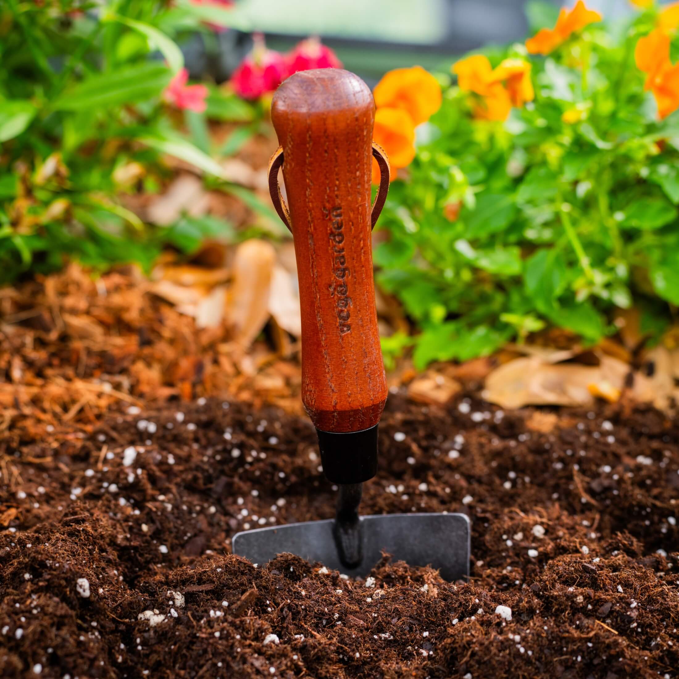 Heritage Hand Trowel - Image 7