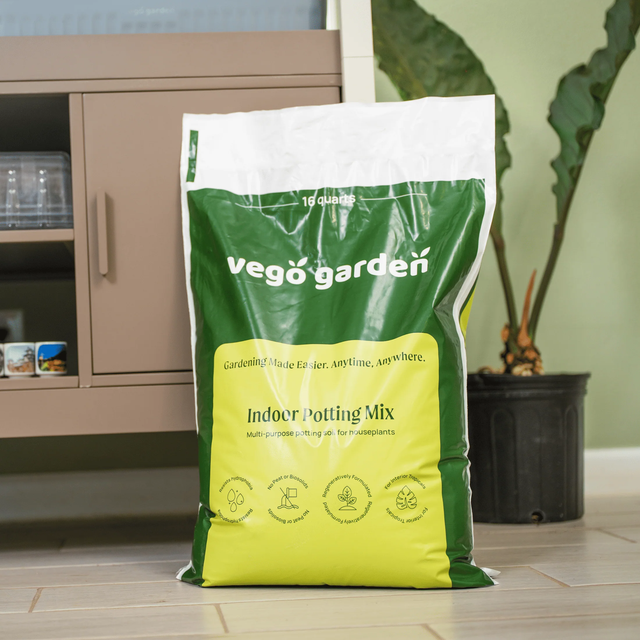 Vego Indoor Potting Mix - Image 4